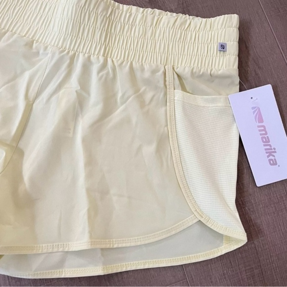 Marika Wax Yellow‎ Shorts Large Side Seam Pocket Silky Finish Elastic Waist NWT - Picture 5 of 11